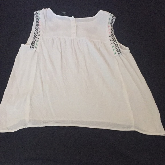 Forever 21 Top - Picture 2 of 4